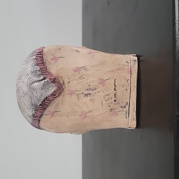 Statues - Picture 3 of 7